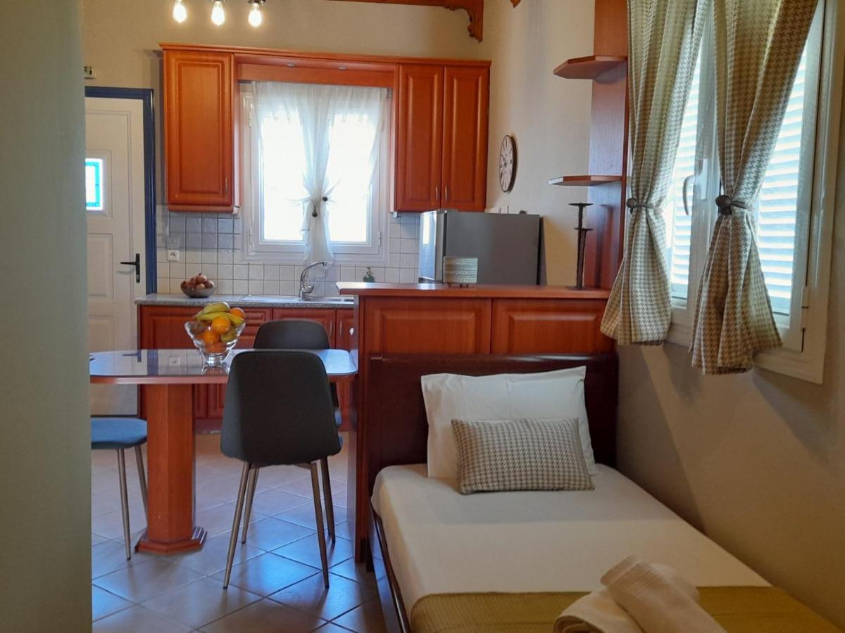 Katerina House Apartment Finikounta Luaran gambar